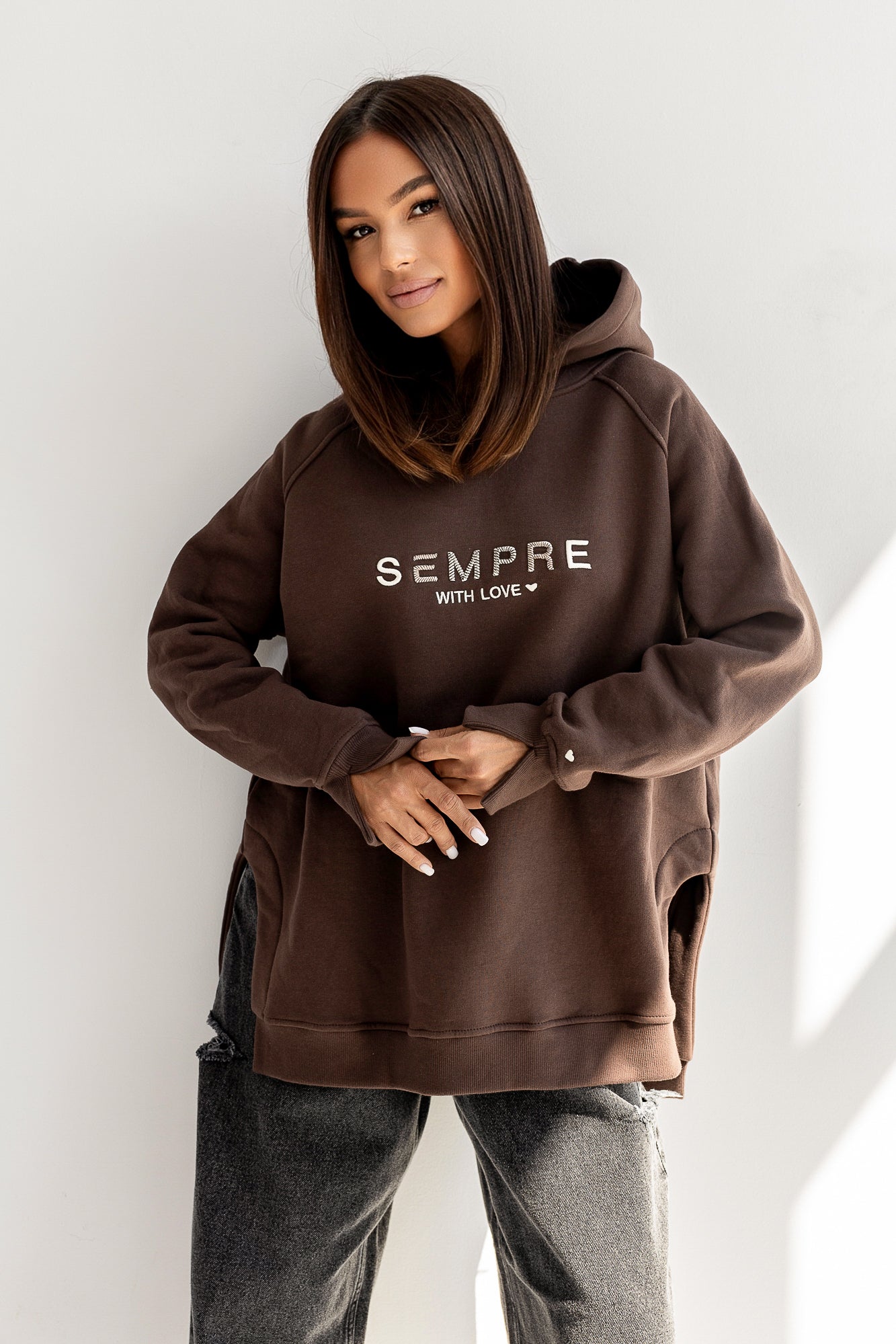 Bluza czekoladowa Sempre z kapturem