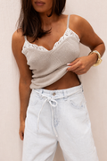 Top Amelia